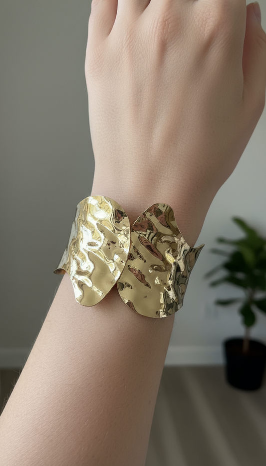 Forever Wrapped Statement Barcelet