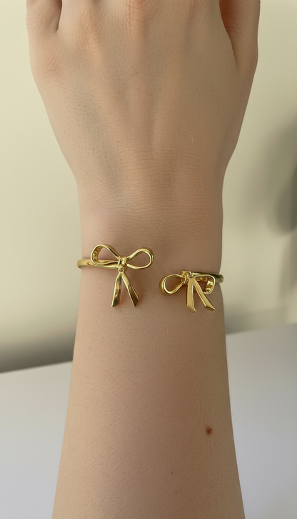 Gold Ribbon Bracelet